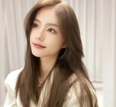 假發(fā)八字劉海佩戴指南 青木信息解析，輕松打造自然減齡造型